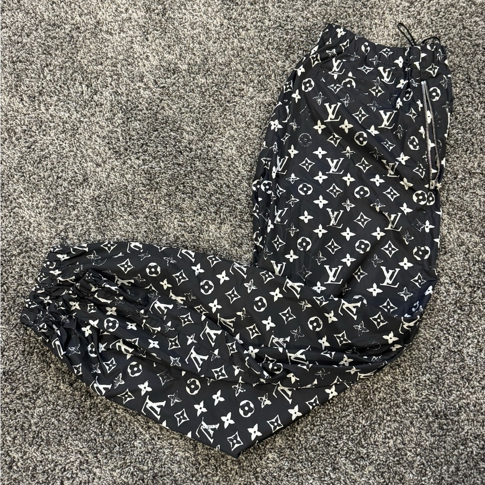LV Stencil-effect Monogram Jogging Pants